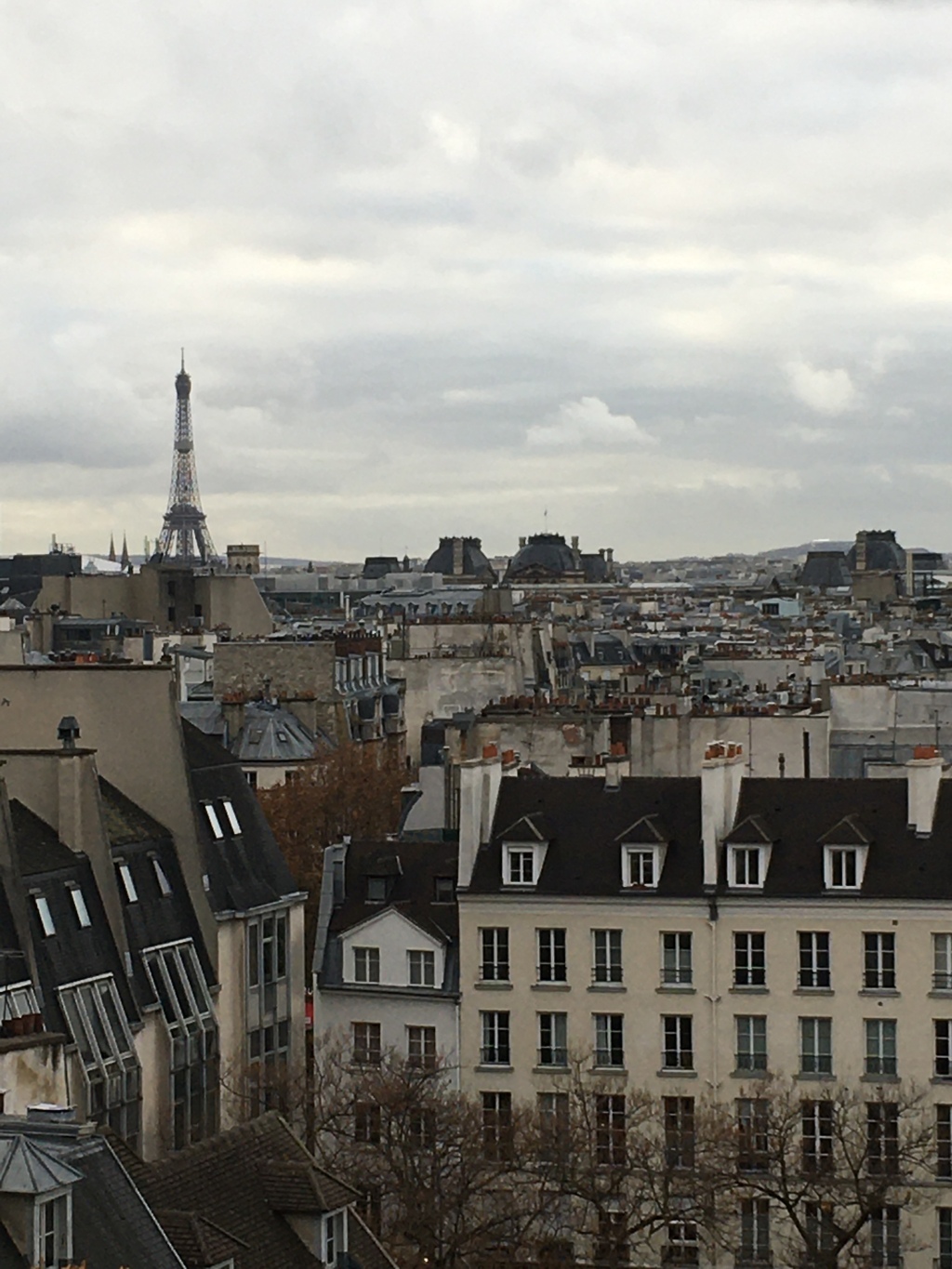 Paris travel hacks